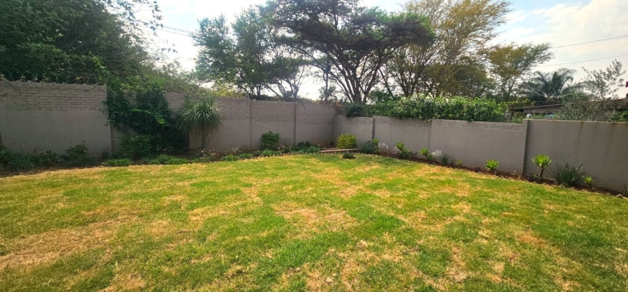 To Let 3 Bedroom Property for Rent in Safari Gardens North West